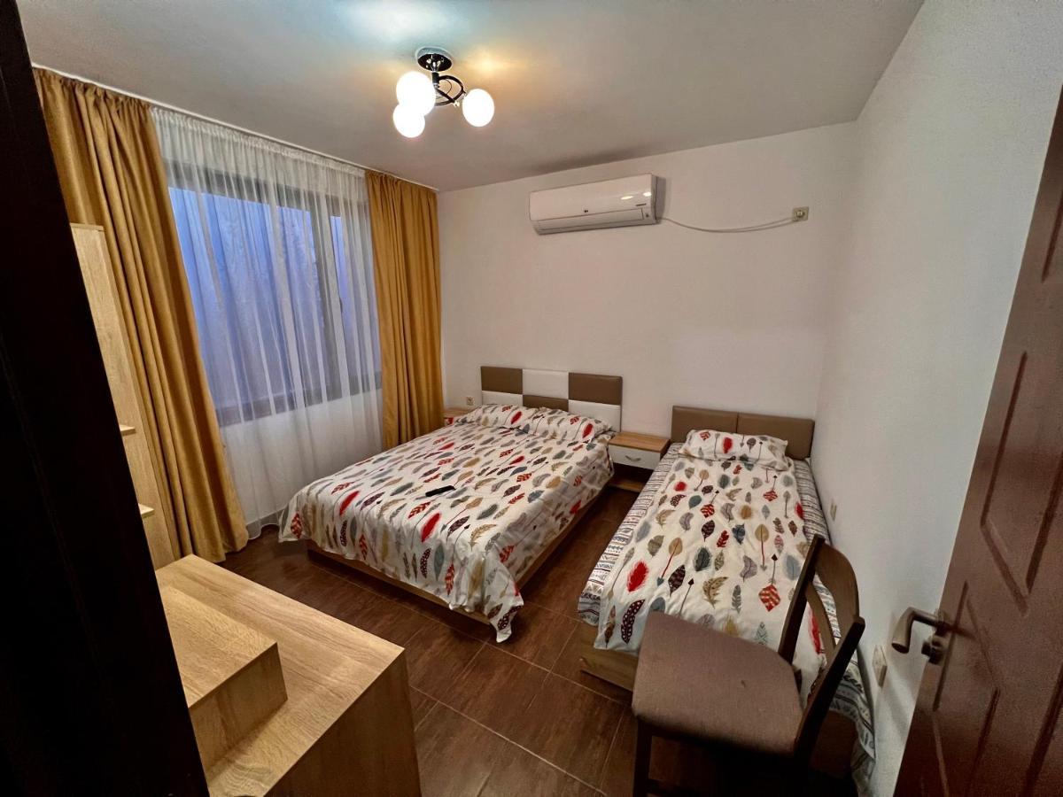 Къщи За Гости Фантазия Dospat Buitenkant foto