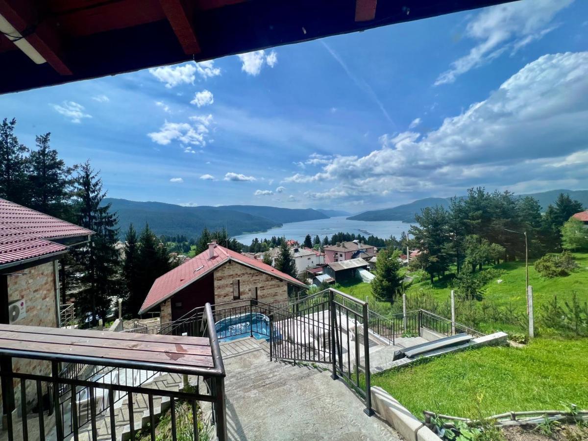 Къщи За Гости Фантазия Dospat Buitenkant foto