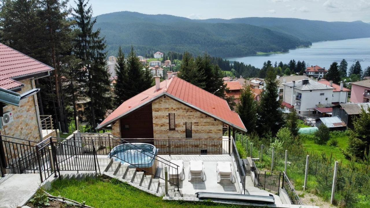 Къщи За Гости Фантазия Dospat Buitenkant foto